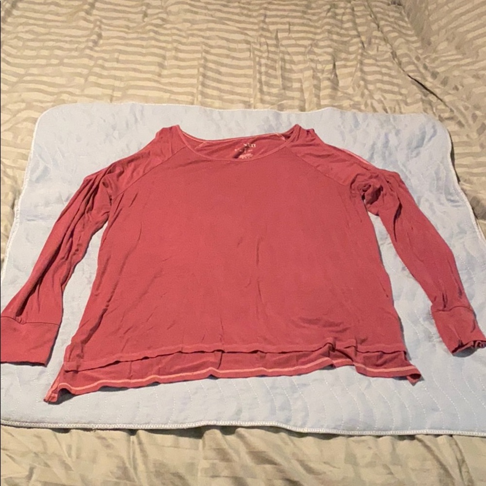 AEO Mauve Cold Shoulder Long Sleeve Shirt